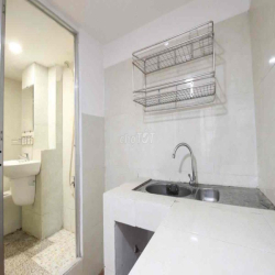 Phòng có gác, máy lạnh, gần trường công nghiệp thực phẩm aeon tân phu