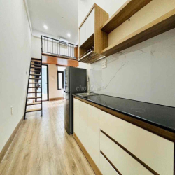 Thuê ngay phòng 30m2 có BAN CÔNG full nội thất tại đường Điện Biên Phủ