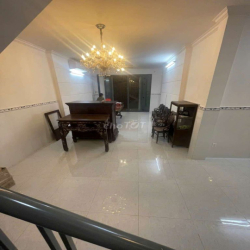 NHÀ 4X12M NỞ HẬU 8M 1 TRỆT 2 LẦU ĐƯỜNG 8M GIÁ TỐT