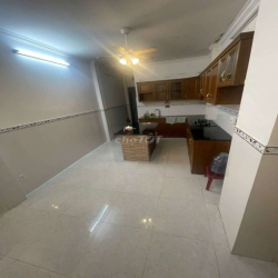 NHÀ 4X12M NỞ HẬU 8M 1 TRỆT 2 LẦU ĐƯỜNG 8M GIÁ TỐT