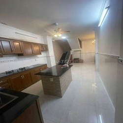 NHÀ 4X12M NỞ HẬU 8M 1 TRỆT 2 LẦU ĐƯỜNG 8M GIÁ TỐT