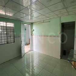 Kho xưởng 170 m² có điện 3 pha, nhánh đường Quốc Lộ 1A, lộ Container