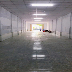 Cho thuê nhà rộng 200m2 thông suốt