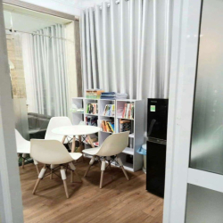 Văn Phòng Tại TRỆT tòa nhà, Tiện tiếp khách, trưng bày sản phẩm, 24/24