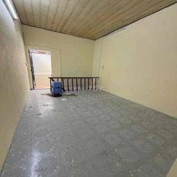 Cho thuê nhà nguyên căn hẻm xe tải thông Phan huy ích p 12 giá 7 tr