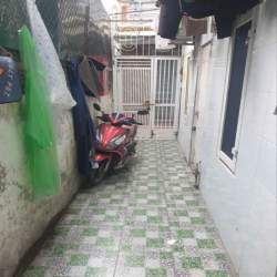 Cho thuê nhà trọ Full đồ, có gác xép, ở luôn