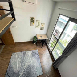 TRỐNG LẠI CĂN CÓ GÁC THANG MÁY GẦN ĐẠI HỌC NGOẠI THƯƠNG