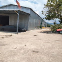 cho thuê kho  phước đồng gần 1000m2 ,  ngang 16m.  sẵn điện 3 pha 