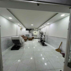 Nhà nguyên căn hẻm 473/20Atô hiến thành phường 14 quận 10