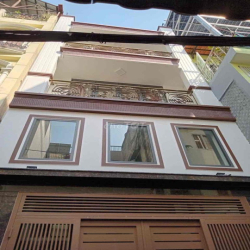 Nhà nguyên căn hẻm 473/20Atô hiến thành phường 14 quận 10