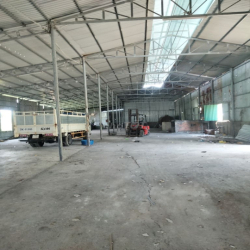 cho thuê kho  phước đồng gần 1000m2 ,  ngang 16m.  sẵn điện 3 pha 