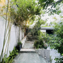 CHO THUÊ VILLA SIÊU ĐẸP 5 PHÒNG NGỦ CÓ HỒ BƠI KHU VĨNH HOÀ