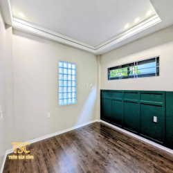 Nhà mặt ngõ Thiên Lôi - Lạch Tray đi bộ 10 bước ra mặt đường