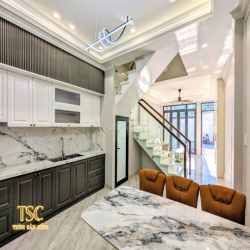 Nhà mặt ngõ Thiên Lôi - Lạch Tray đi bộ 10 bước ra mặt đường