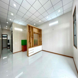 Cho Thuê Nhà Mới Xây Nguyễn Phúc Chu