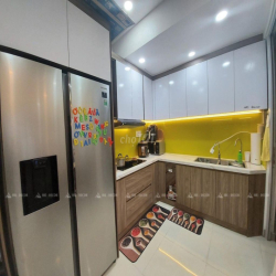 Cho thuê căn hộ Ruby , 12tr , 3pn2wc , 80m, full NT , ở liền