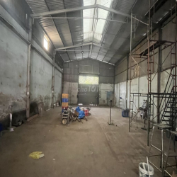 CHO THUÊ XƯỞNG 300M2 TÂN ĐÔNG HIỆP GẦN TRUNG TÂM Y TẾ DĨ AN