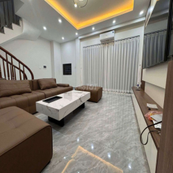 Cho thuê nhà mới 6 tầng   gara ô tô Tư Đình Bát Khối