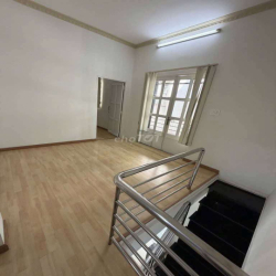 Nhà cho thuê mặt tiền hẻm.đường nguyễn công trứ p nguyễn thái bình Q1