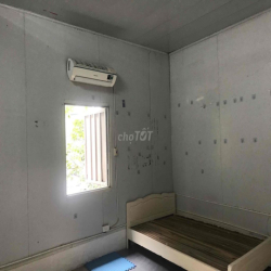 Căn hộ 2 phòng wc khép kín C9 Mai Động