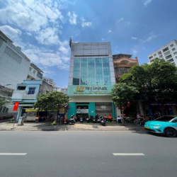 Cần cho thuê nguyên căn 336 Lạc Long Quân DT: 8 x 8, 3 lầu. Đầm Sen