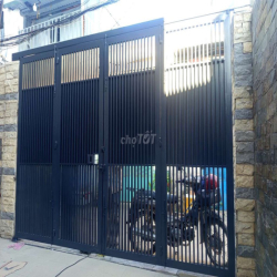 Nhà nguyên căn hẻm xe hơi Nguyễn Văn Quá