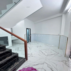 NHÀ MỚI 100% CHƯA SỬ DỤNG 