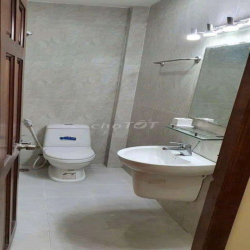 Nhà hẻm 212b/D20 nguyễn trãi, phường cầu ông lãnh