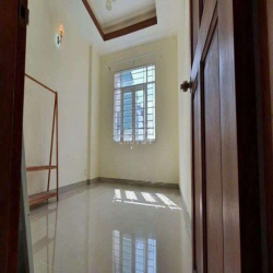 Nhà hẻm 212b/D20 nguyễn trãi, phường cầu ông lãnh