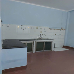 Cho thuê nhà hẻm xe hơi gần chợ 339, Đỗ Xuân Hợp, ga Metro