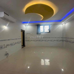 Mặt Tiền Kinh Doanh VƯỜN LÀI, 5 x 20m, 2 Tấm, 3 Phòng Ngủ, 3 WC