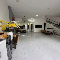 Nhà TM DV Phú Mỹ 3 phòng ngủ
