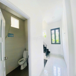 HÀNG HIẾM SÂN BAY- 39A Cửu Long, 5x20, 500m2, Hầm, Thang Máy, PCCC