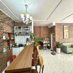 Biệt Thự Sân Vườn HXT(5x17m nở Hậu 6m) Nguyễn Oanh 14tr