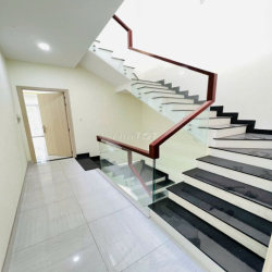NHÀ NT CƠ BẢN - 3 TẦNG VIEW CÔNG VIÊN - MELOSA KHANG ĐIỀN Q9 - 4PN 4WC
