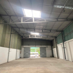 Kho 8M x 27M hẻm 1/ An Dương Vương P16Q8