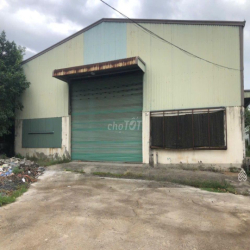 Cho thuê kho xưởng 1000m2, văn phòng 500m2, MT Quốc lộ 1A, Bến Lức
