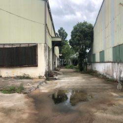 Cho thuê kho xưởng 1000m2, văn phòng 500m2, MT Quốc lộ 1A, Bến Lức