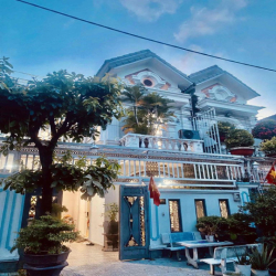 Cho Thuê Nguyên Căn Biệt Thự  8x15m 1Trệt 1Lầu 3Pn 3Wc Sân Ôtô Hẻm Tải