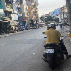 Cho Thuê Nhà Mặt Bằng Đường Cách Mạng Tháng 8, Quận 3 ( KD TỰ DO )