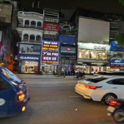 Cho thuê nhà mặt phố Thái Hà
