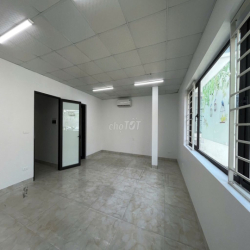 Cho thuê văn phòng Vạn Phúc- Sim Co Sông Đà, 85 m2/tầng 2 phòng lô góc