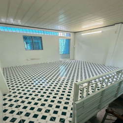 Cho thuê nhà đường Âu Dương Lân P3.Q8 DT.4×5 } 1 Lầu 1 Phòng 1 toilet