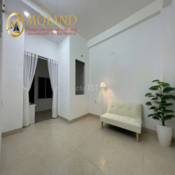 Nhà mới setup 5p 5wc ngay bờ kè Hoàng Sa, Quận 3
