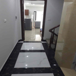 chính chủ cho thuê căn khép kín tại ngõ 55 Nguyễn Ngọc nại h