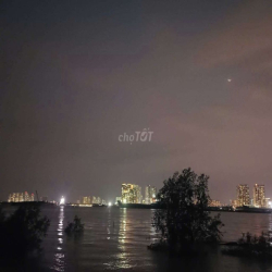 Cho thuê lâu dài đất xã Phú Hữu. 9000m2. Có 300m2 thổ cư. Mặt sông100m