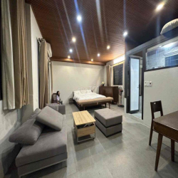 Căn Hộ Penhouse phố Kim Mã, Đối diện Metropolis Liễu Giai, 85m 2PN2WC