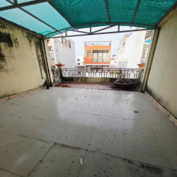 CHO THUÊ NHÀ ĐƯỜNG KHUÔNG VIỆT GẦN ĐẦM SEN [4.5k x 20m] 2 LẦU - 4PN