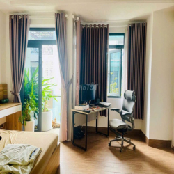 Nhà full nội thất 1 Trệt 3 Lầu 5,5x15m 4 Phòng Khu Green riverside