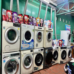 SANG NHƯỢNG MBKD GIẶT SẤY NGAY CHỢ, KHÁCH ĐÔNG DT 4×15 CÓ 2PN,1WC